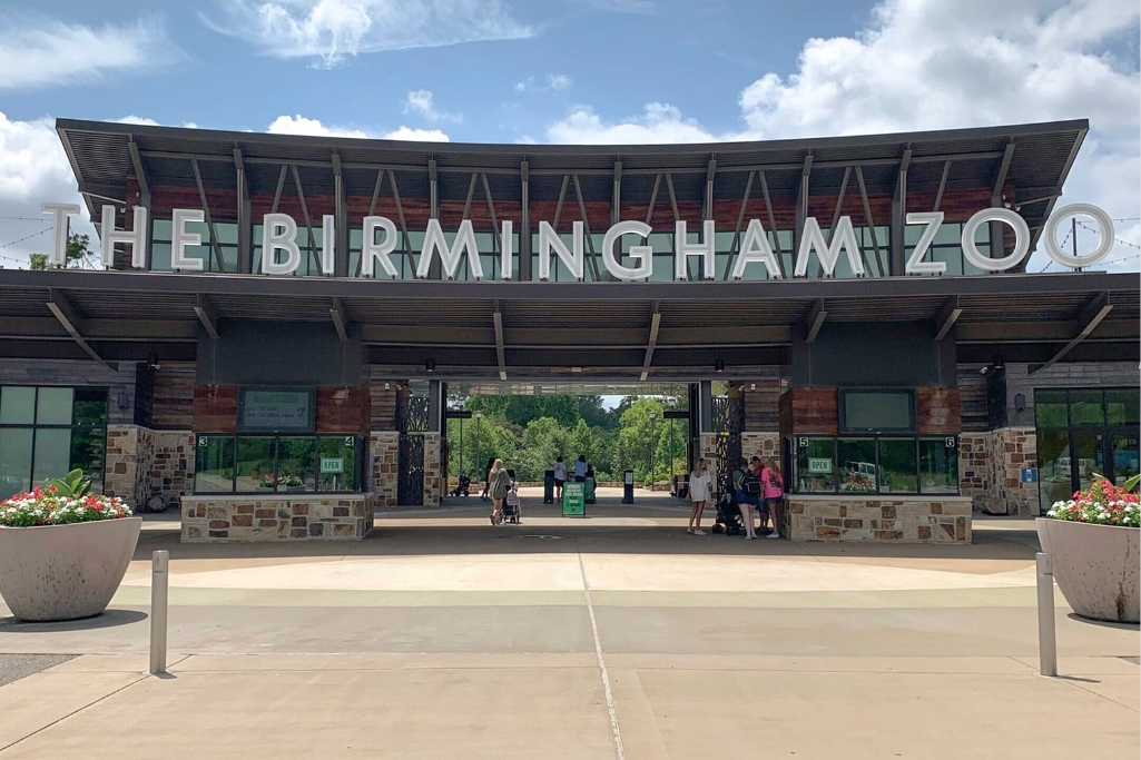 Birmingham-Zoo-Entrance